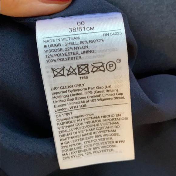 Banana Republic Striped Dress: Sleek & Chic - Size 00 - Picture 7 of 8